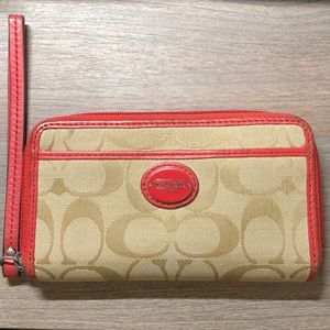 Coach Wristlet / Small Wallet